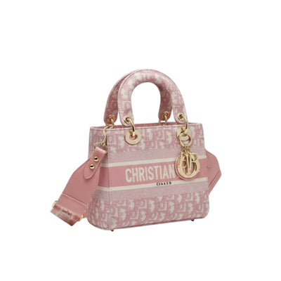 CHRISTIAN DIOR